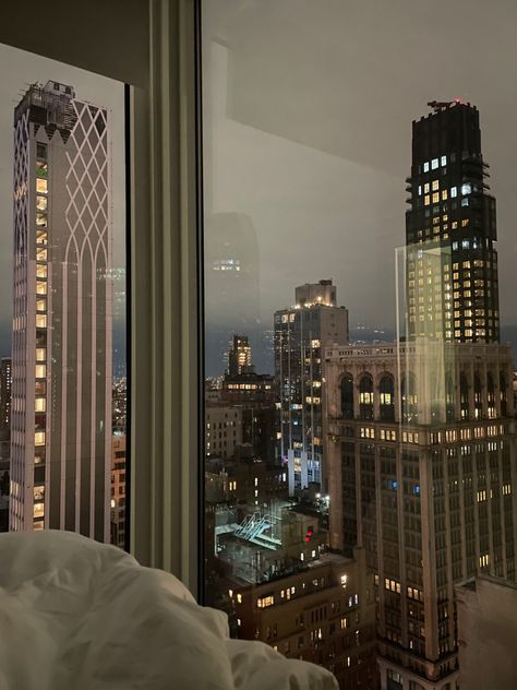 Materialistic Aesthetic, Ideal Life Aesthetic, City Apartment Aesthetic, City View Night, City View Apartment, Nyc Penthouse, Apartment View, High Rise Apartments, Future Apartment