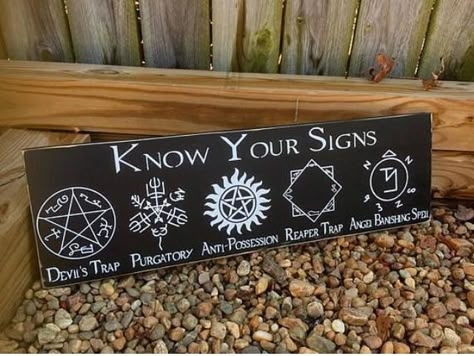 Signs Movie, Supernatural Signs, Supernatural Party, Sam E Dean, Supernatural Bloopers, Supernatural Tattoo, Funny Supernatural, Theatre Sign, Supernatural Imagines