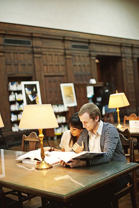 Library Prenup Shoot, Bookstore Engagement Shoot, Engagement Photos Books, Library Photoshoot Ideas Couple, Couples Reading, Engagement Photos In Library, Prewed Concept, Library Shoot, Library Weddings