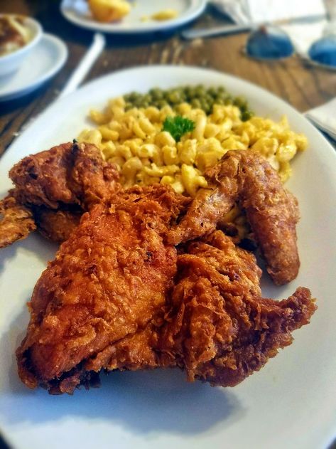 The Best Fried Chicken in New Orleans: Willie Mae's Scotch House | I've been struggling to capture the right words to explain my dining experience at  Willie Mae's.  There's a reason why notable individuals such as Anthony Bourdain and President Barack Obama have visited this iconic restaurant on Saint Ann. #travel #traveldestinations The Best Fried Chicken, Best Fried Chicken, Scottish House, New Orleans Recipes, Saint Ann, Fried Chicken Recipe, Restaurant Ideas, Anthony Bourdain, Travel Icon