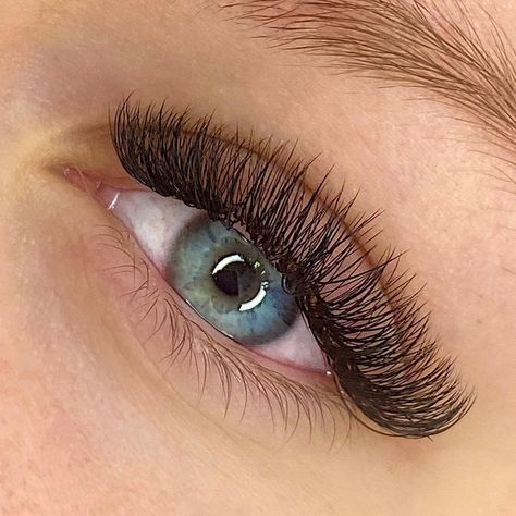 Hybrid Lashes, Beauty Clinic, Get Up, Eyelash Extensions, Cruelty Free, Eyelashes, Lashes, Makeup, Beauty