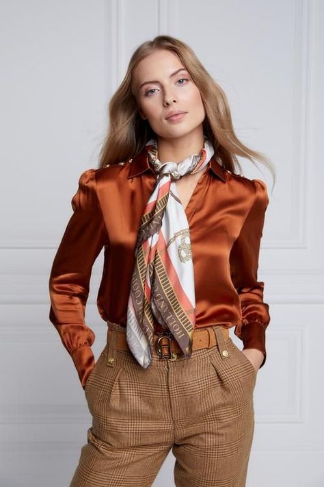 Silk Scarf Outfit Classy, Silk Scarf Outfit, Scarf Outfits, Fendi Scarf, Holland Cooper, Tie A Scarf, Silk Scarf Style, Ways To Wear A Scarf, Elegant Scarves