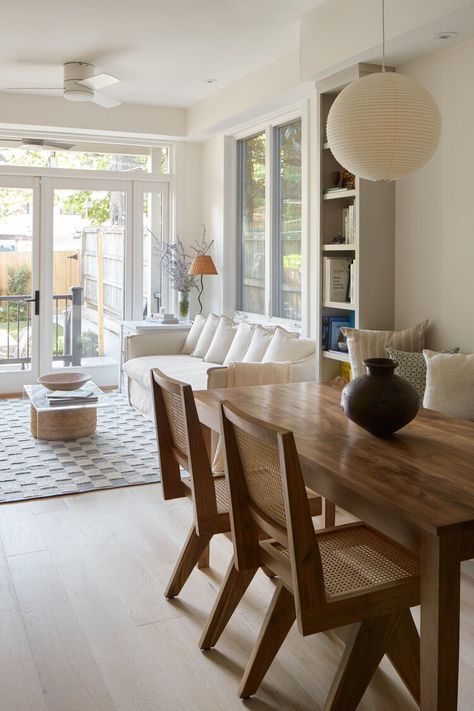 A 100-Year-Old Remodeled Row House in D.C. (Dog-Friendly Details Included) - Remodelista Row House Design, Cozy Family Room, Dining Area Design, Kitchen Addition, 1930s House, Dining Room Remodel, Row House, Dining Nook, Built In Desk