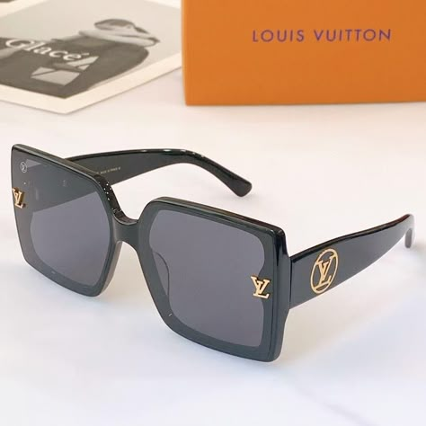 Louis Vuitton Glasses, Expensive Sunglasses, Accessories For Outfits, Glasses Fashion Eyewear, Glasses Frames Trendy, Ysl Sunglasses, Clear Glasses Frames, Fancy Watches, Trendy Glasses