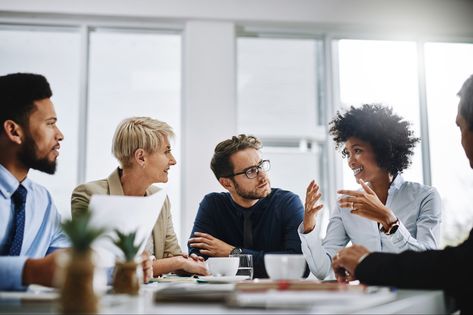 How to Make Meetings Less Tedious and More Engaging https://www.entrepreneur.com/article/424085 Team Leadership, Corporate Photography, Improve Communication, Business Portrait, Learning And Development, Team Photos, Meet The Team, 인물 사진, Communication Skills