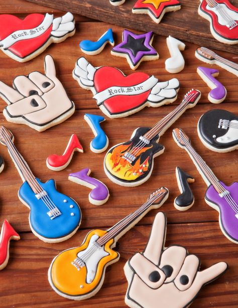 Rock and Roll Cookies -- whole site has great ideas about cookie decorating.  Check it out!! Festa Rock Roll, Rock And Roll Birthday Party, Rock And Roll Birthday, Rockstar Birthday, Rockstar Birthday Party, Music Cookies, Rock N Roll Party, Rock N Roll Wedding, Rock Star Party