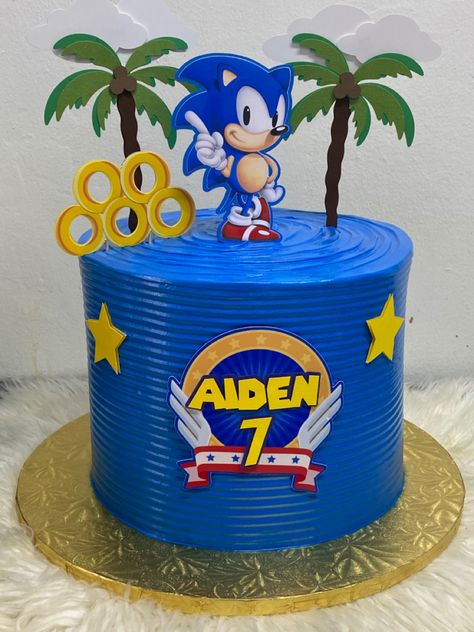 CakesbyRamirez Easy Sonic Cake Ideas, Super Sonic Birthday Cake, Simple Sonic Cake, Sonic Theme Cake, Sonic Cakes, Bon Voyage Cake, Hedgehog Cupcake, Sonic Birthday Cake, 1st Year Cake