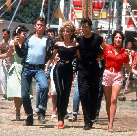 Grease Film, Rizzo Grease, Summertime Movie, Grease Halloween Costumes, Grease Aesthetic, Grease Outfits, Rydell High, Grease Costume, Sandy And Danny