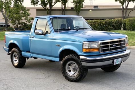 1992 Ford F150, Baja Truck, 1996 Ford F150, Ford Girl, Vintage Pickup, Vintage Pickup Trucks, Classic Ford Trucks, Pick Up Truck, Chrome Mirror