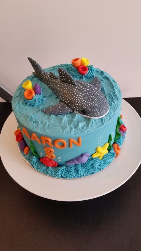 Whale Shark Cake, Birthday Cake Elegant, Whale Birthday Cake, Shark Themed Cakes, Shark Birthday Cake, Whale Cake, Birthday Cake Happy Birthday, Whale Cakes, Shark Birthday Cakes