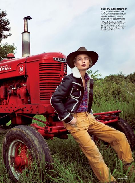 farm fresh: carolyn murphy by cedric buchet for glamour september 2014 Farmer Fashion, Farm Fashion, Carolyn Murphy, Stetson Hat, Glamour Magazine, Country Fashion, Fashion Photography Inspiration, Wearing A Hat, Farm Girl