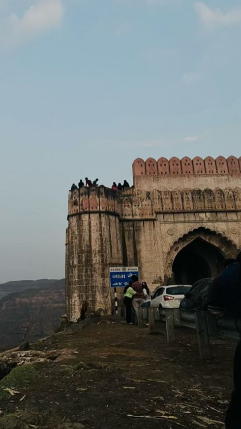 Indore Indore, Jam