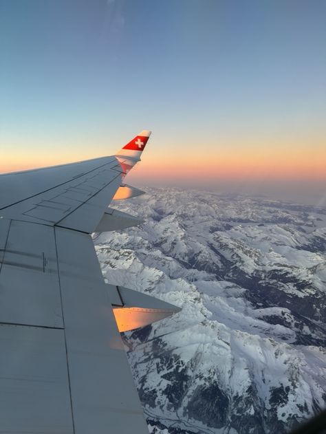 evening flight , sunset , plane views , plane , vision board , airplane , airplane view , the alps , the alps from airplane , flight , photography , mountains , snow , wallpaper , aesthetic , up in the air , swiss alps , airplane window , airplane aesthetic , airplane views aesthetic , selfies para recrear, inspo ig story , insta story inspo taylor swift , lana del rey , the weeknd , coldplay , airport aesthetic Snow Wallpaper Aesthetic, Swiss Cabin, Flight Sunset, Travel Core, Aesthetic Selfies, Aesthetic Airplane, Views Aesthetic, Airplane Aesthetic, Airport Chic