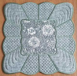 Miscellaneous Placemats - Site Design, Table Runners, Quilt Patterns, Placemats, Machine Embroidery, Embroidery Designs, Craft Projects, Shoulder Bag, Embroidery