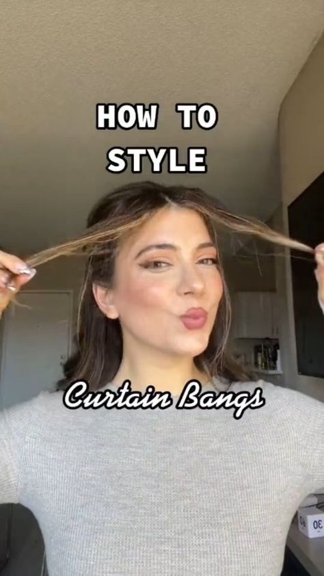 Curtan Bang Styling, Curtain Bangs Zopf, How To Style Curtain Bangs, Hairstylist Post, Styling Curtain Bangs, Hair Mistakes, How To Style Bangs, Hair Length, Fashion Mistakes