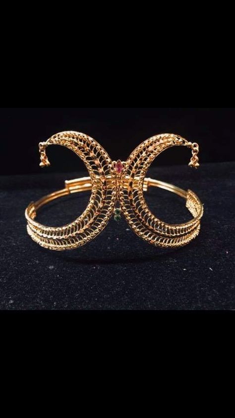 Gold Armlet Designs, Vangi Ring, Bajubandh Design Gold, Vanki Designs Jewellery, Beaded Wedding Jewelry, Temple Jewellery Earrings, Gold Jewels Design, Antique Gold Jewelry Indian, Fancy Jewelry Necklace