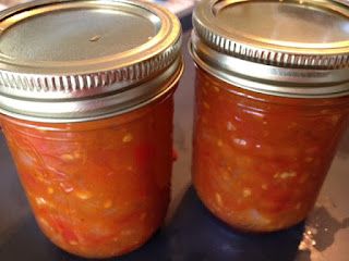 Tomato Onion Relish, Red Tomato Relish, Ripe Tomato Relish, Tomato Relish Recipe Easy, Tomato And Onion Relish, Onion Relish Recipe, Recipe Using Tomatoes, Relish Recipe, Ketchup Recipe