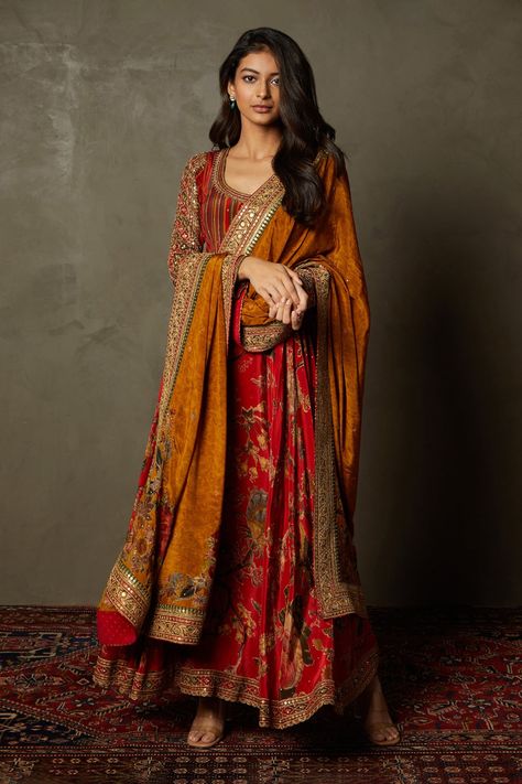 Shop for these amazing collections of Red Anarkali - Rayon Crepe Printed Romantic Flower Set For Women by RI.Ritu Kumar online at Aza Fashions. Red Anarkali Suits, Indian Suits For Women, Red Anarkali, Red Kurta, Silk Anarkali, Kameez Designs, Indian Bride Outfits, Embroidered Suit, Ritu Kumar