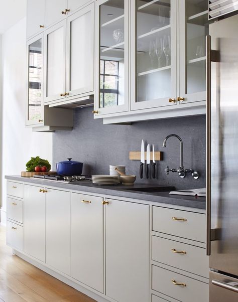 Carroll Gardens Townhouse – Lang Inset Cabinets, Brooklyn Brownstone, Grey Countertops, Kitchen Cabinet Doors, Kitchen Trends, White Kitchen Cabinets, Kitchen Cabinet Design, Black Kitchens, White Cabinets