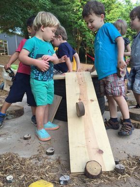 Nature Play Area Backyard, Nature In The Classroom Early Childhood, Magical Playground, Hygge Classroom, Outdoor Kindergarten, Nature Playground, Natural Play Spaces, Preschool Playground, Outdoor Play Space