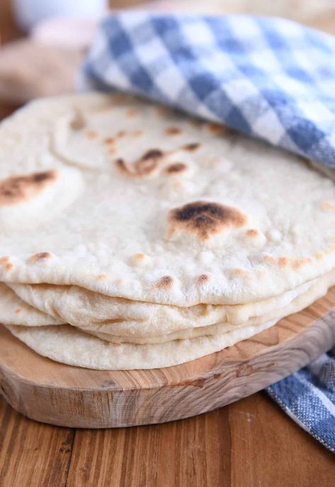 Easy Sourdough Flatbread Chicken Enchilada Wraps, Sourdough Tortillas, Sourdough Flatbread, Easy Sourdough, Breakfast Cookies Healthy, Sandwich Wraps, Homemade Sourdough, Pot Beef Stew, Breakfast Wraps