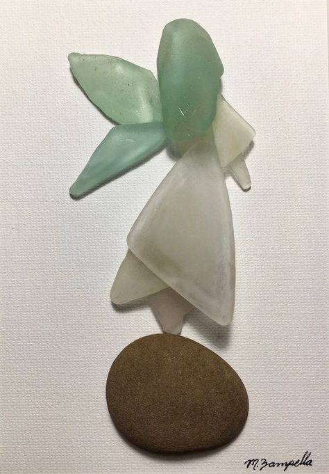 Tulip Fairy, Sea Glass Artwork, Sea Glass Art Diy, Stone Pictures Pebble Art, Sea Glass Art Projects, Beach Glass Crafts, Seaglass Jewelry, Wine Glass Art, Glass Art Projects