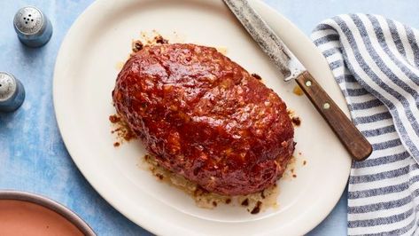 Top Rated Classic Meatloaf Recipe - Food.com Quaker Oats Meatloaf Recipe, Quaker Oats Meatloaf, Classic Meatloaf Recipe, Classic Meatloaf, Broiler Pan, Quaker Oats, Oats Quaker, Meatloaf Recipe, Meatloaf Recipes