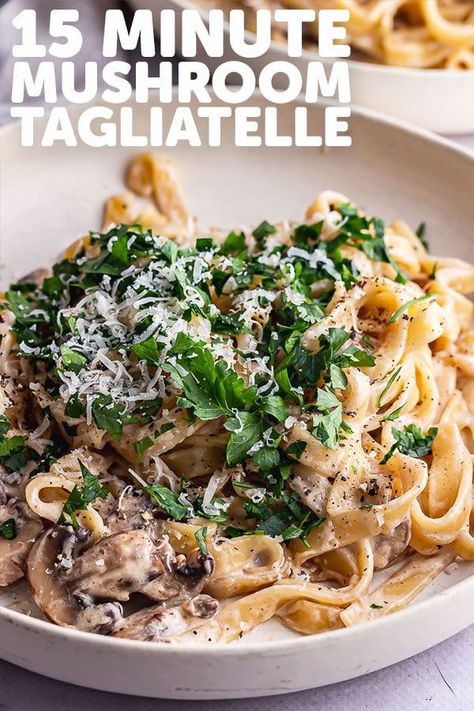 Mushroom Tagliatelle, Easy Weeknight Pasta, Tagliatelle Recipe, Weeknight Pasta, Tagliatelle Pasta, Pasta Noodle Recipe, Vegetarian Pasta Recipes, Creamy Garlic Sauce, Yummy Pasta Recipes