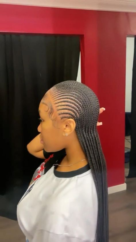 Tiny Weaving Hairstyles All Back, Braid Down Hairstyles, All Back Cornrows, Classy Braids, Straight Back Hairstyles, Straight Up Hairstyles, All Back Hairstyle, Small Feed In Braids, Small Cornrows