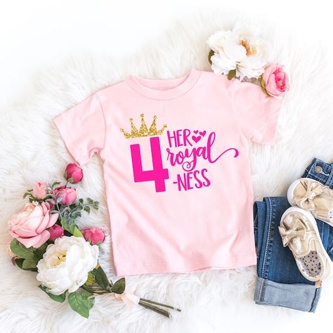 Four Year Old Girl Birthday Theme, 4th Birthday Shirt Girl, Four Year Old Birthday, 4de Verjaardag, Hot Pink And Gold, Girly Birthday Party, 4th Birthday Party, Prince Party, Girls Birthday Party Themes