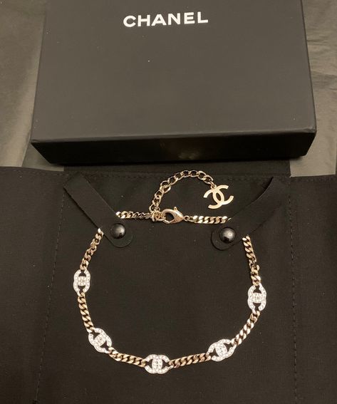 CHANEL+5+Silver+Crystal+CC+Light+Gold+Cuban+Chain+Choker+Necklace+NIB Chanel Choker Necklace, Chanel Choker, Chanel 5, Gold Cuban Chain, Bday Wishlist, Clay Plates, Classic Chanel, Chanel Chain, Gold Chain Choker