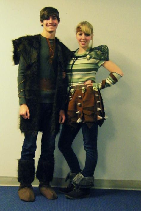 Hiccup and Astrid <3 #couples #costumes How To Train Your Dragon Couple Costume, Hiccup And Astrid Halloween Costume, Hiccup And Astrid Cosplay, Hiccup And Astrid Costume, Astrid And Hiccup, Hiccup Costume, Astrid Costume, Astrid Cosplay, Disney Characters Costumes