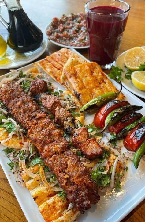 Turkish Food Traditional, Adana Kebab, Steak Kebabs, Iran Food, Tunisian Food, Iranian Food, Food Photoshoot, Kebab Recipes, Moroccan Food