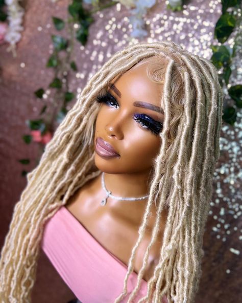 Soft lovs wig in color #613 Extended Locs, Locs Wigs, Crochet Locs, Kanekalon Hair, Kanekalon Hairstyles, Loc Extensions, Goddess Locs, Lace Caps, Faux Locs