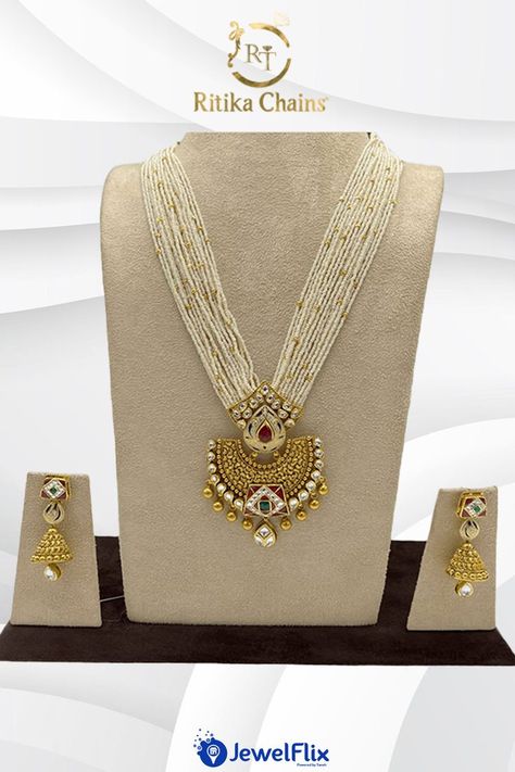 Moti Necklace, Traditional Festival, Antique Necklaces Design, New Gold Jewellery Designs, Antique Jewellery Designs, Pearl Jewelry Design, Gold Mangalsutra Designs, Antique Necklaces, Gold Necklace Indian Bridal Jewelry