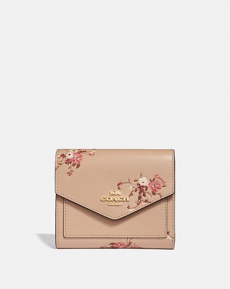 Coach Floral Wallet, Wallets For Girls, Coach Floral, Perfectly Organized, Cute Wallets, What In My Bag, Compact Wallet, Fancy Bags, Luxury Wallet