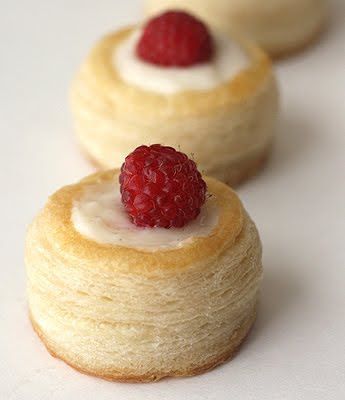 Volauvent Recipes, Snack Platter Ideas, Recipes Puff Pastry, Cream Buns, Coronation Party, Customised Cakes, Baking Challenge, British Desserts, Lemon Custard