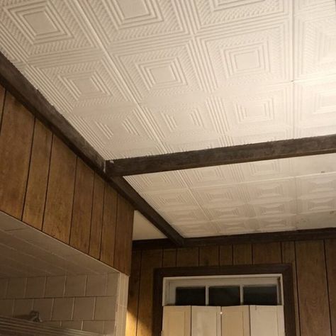 11 Ways to Cover a Hideous Ceiling That Anyone Can Do Diy Ceiling Ideas, Bedroom Ceiling Ideas, Artex Ceiling, Patio Ceiling Ideas, Drop Ceiling Panels, Handyman Hacks, Coverup Ideas, Ceiling Remodel, Desk Makeover Diy