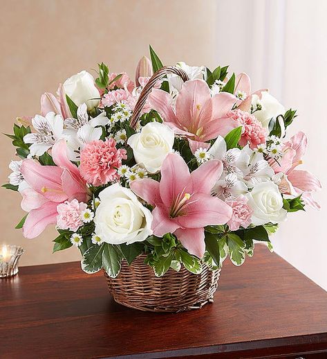 Floral vase arrangements