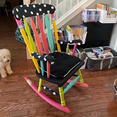 Pencil Rocking Chair, Share Chair Classroom, Birthday Chair Classroom, School Rocking Chair, Rocking Chair Classroom, Rocking Chair For Classroom, Teacher Chairs For Classroom Diy, Classroom Rocking Chair Diy, Classroom Rocking Chair Teachers