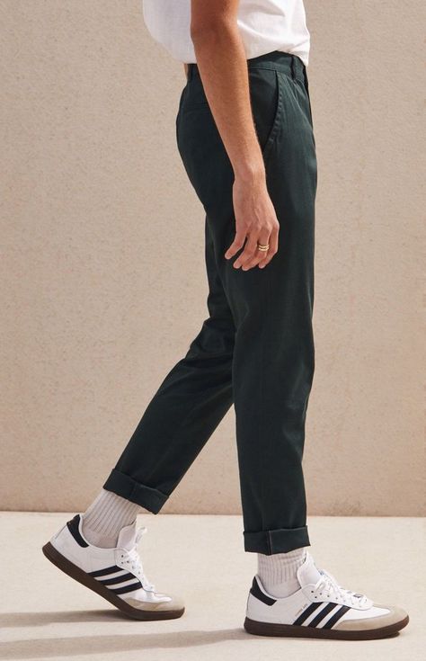 Ankle Pants Outfit Men, Ankle Pants Outfit, Vans Outfit Men, Chinos Men Outfit, Green Chino Pants, Adidas Samba Outfit, Samba Outfit, Pants Outfit Men, Chino Pants Men