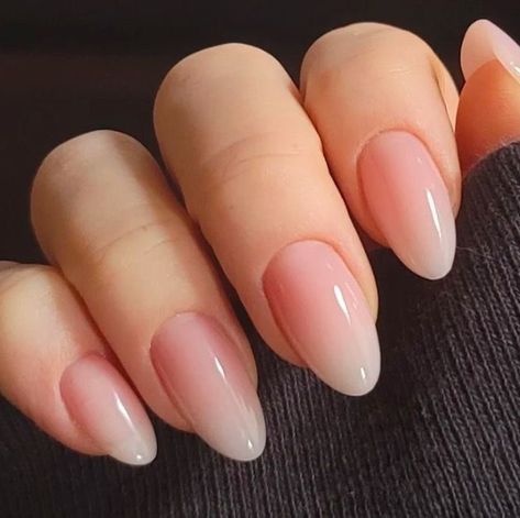 Ombre Almond Short Nails, Natural Oval Nails Short, Oval Natural Acrylic Nails, Natural Colors Nails, Simple Pretty Nails Natural Looks, Nails That Look Natural, Classic Simple Nails, Glass Looking Nails, Penelope Featherington Nails