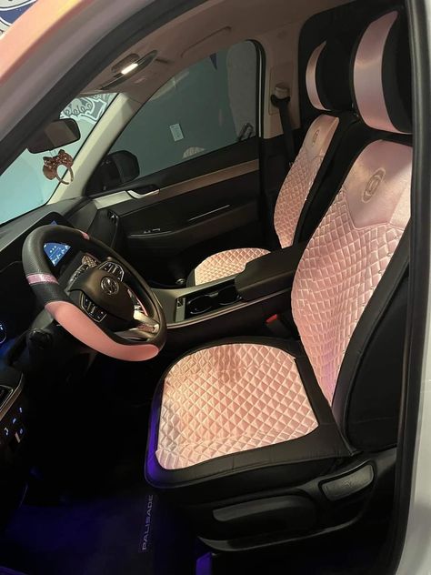 Pink Car Interior, Pink Car Accessories, Car Interior Diy, Girly Car Accessories, Car Deco, Cool Car Accessories, Girly Car, Car Essentials, Cute Car Accessories