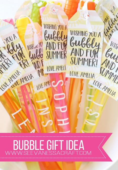 End of School Year Classmate Bubble Gift Idea with FREE Printable Tags #giftidea #bubblesbubbles #freeprintable #printabletags #endofyear #schooldays Classmate Gifts, Student Gift Tags, Extra Gum, Classmates Gifts, Snowman Stocking, Bubble Gift, Soda Bar, End Of Year Party, Class Gifts