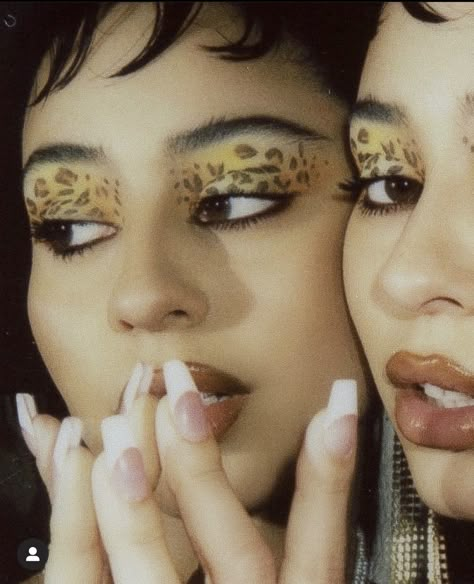 Cheetah Makeup, Leopard Eyes, Leopard Makeup, Alexa Demie, Dope Makeup, Cute Makeup Looks, Make Up Inspo, Makeup Obsession, Editorial Makeup