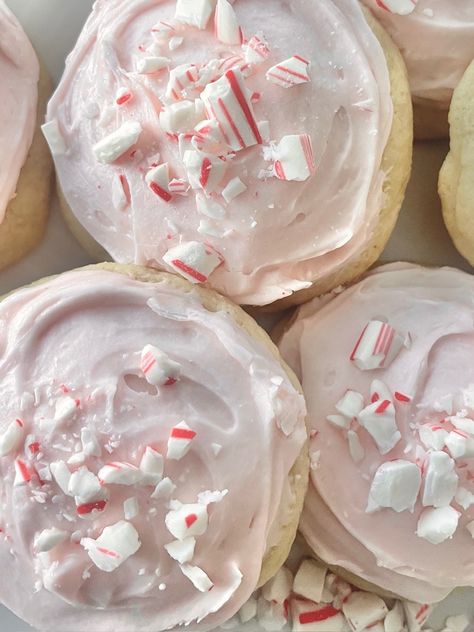 Peppermint Sugar Cookies Peppermint Sugar Cookies Recipe, Peppermint Swirl Cookies, Peppermint Sour Cream Sugar Cookies, Pepermint Cookies, Peppermint Icing, Sour Cream Sugar Cookies, Peppermint Sugar Cookies, Peppermint Cream, Sugar Cookie Mix