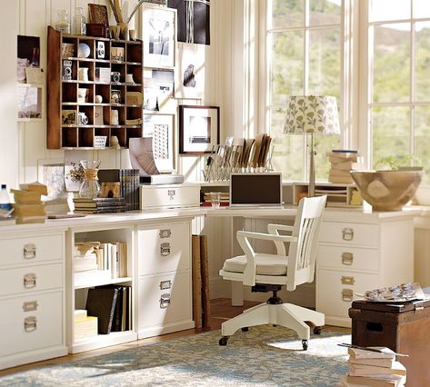 Creation of a Home Office, Sewing, Craft Room Modern Rustic Traditional, Small House Decorating Ideas, Smart Home Dashboard, Classic Office Furniture, Small House Furniture, Office Furniture Layout, House Decorating Ideas, Media Room Design, Executive Home Office