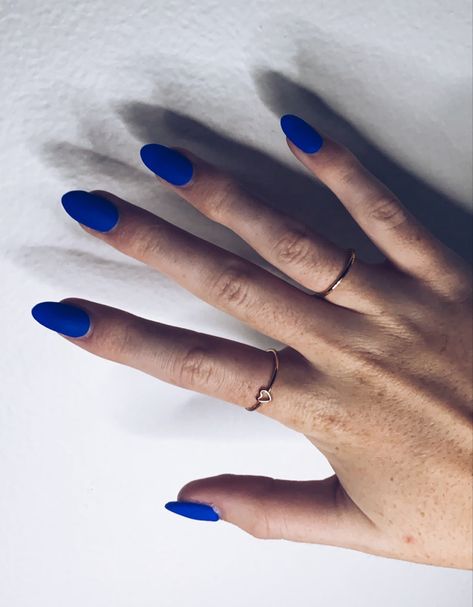 Blue Nails Almond, Blue Almond Nails, Cobalt Blue Nails, Shape Nails, Almond Shape Nails, Minimal Nails, Almond Shape, Nails Almond, Dream Nails