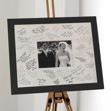 Photo frame to sign at wedding instead of guest book (maybe two) Wedding Guest Signing, Gold Wedding Theme, Book And Frame, 카드 디자인, The Wedding Date, Guest Book Sign, Guest Books, Guest Book Alternatives, Wedding Picture