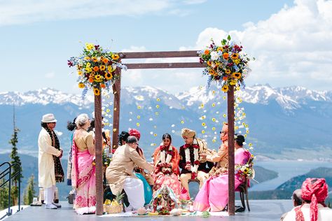 Top of the Mountain Summer Wedding in Keystone, Colorado. Photography: Kelly Lemon Photography / Planning: Pink Champagne Events / Invitations & Day-of Stationery: Fourteen-Forty #1440nyc #fourteenforty #mountainwedding #indianwedding #coloradowedding #weddinginvitation #weddinginvitations #weddingceremony Mandap Design, Colorado Destination Wedding, Hindu Wedding Ceremony, Mandap Decor, Ceremony Design, Wedding Mandap, Indian Wedding Ceremony, Sunflower Wedding, Hindu Wedding